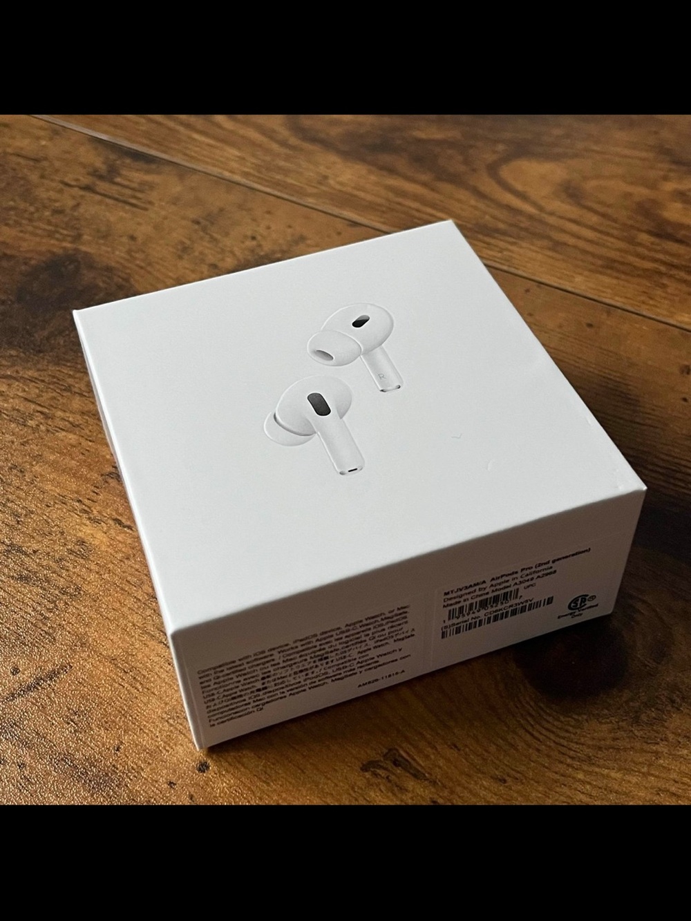 Apple AirPods Pro (White) with Charging Case - Earbud Set